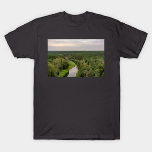 Pinewood treetops and winding river T-Shirt